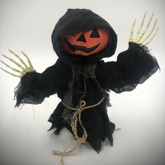 Pumpkin Skeleton - Picture 2 of 2